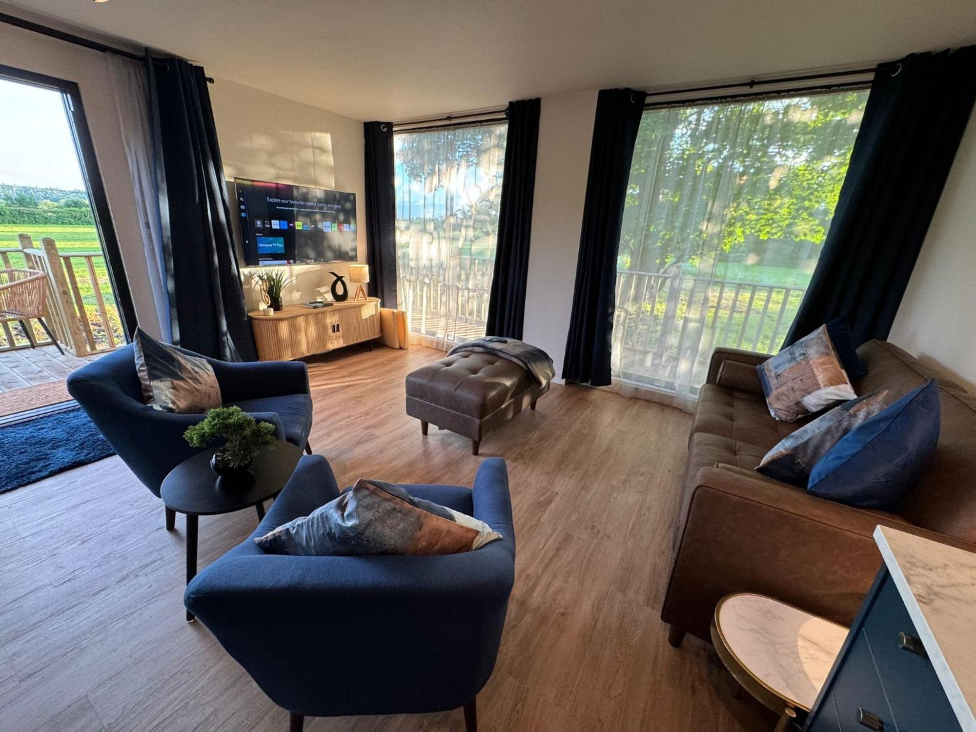 Villa Unbox At Poplar Tree Durham Esterno foto